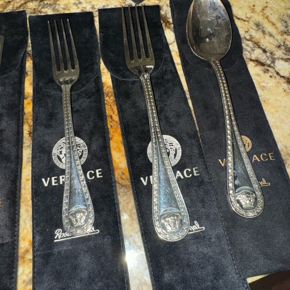 Versace Medusa silver Cutlery 7-Piece Set - Picture 2 of 12